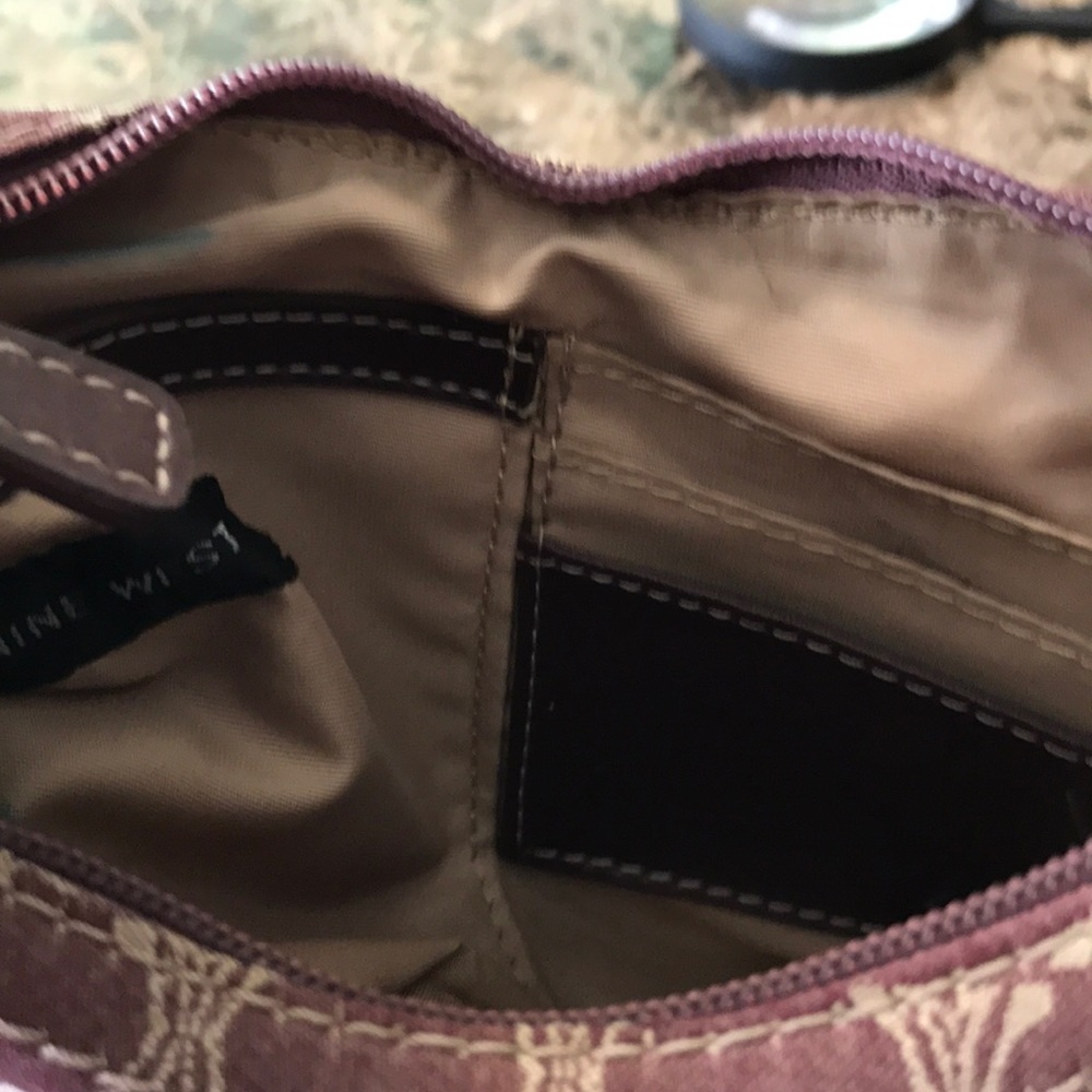 Nine West burgundy and tan purse. - Picture 6 of 8